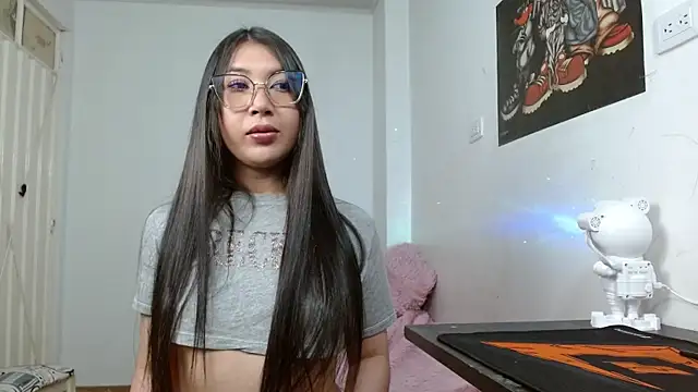 tifanny-squirt online show from October 20, 2025, 3:56 pm