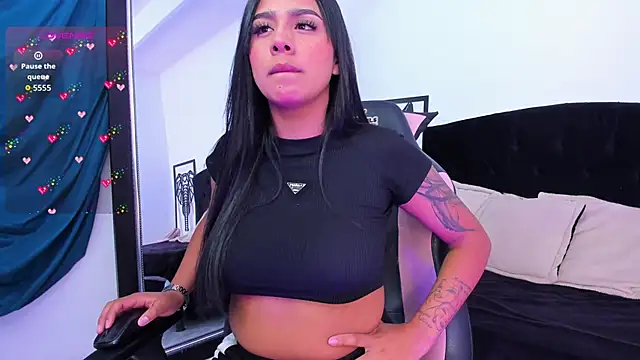 Shaarongp online show from November 12, 2025, 4:02 am