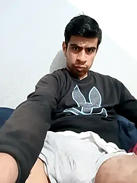 Cuessy online show from October 18, 2025, 3:24 pm