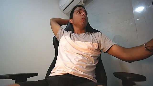 michaelhotbbc online show from October 12, 2025, 2:43 am