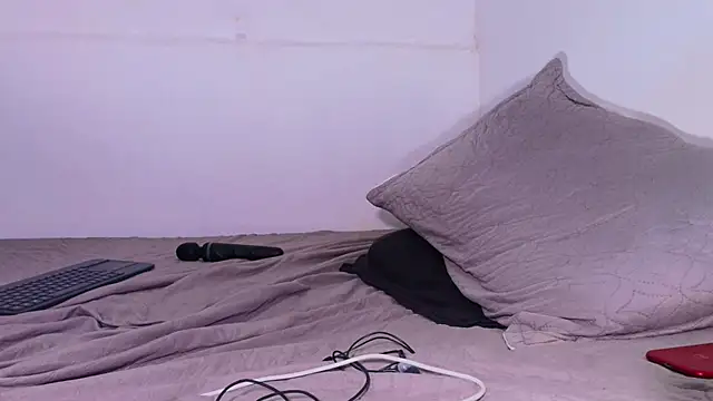 KaelMoreau online show from March 30, 2026, 10:16 am