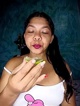 Snapshot of DIORA_Latina chatting on July 25, 2026, 3:48 am DIORA Latina online show from July 25, 2026, 3:48 am