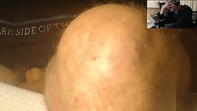 Snapshot of BrisonChase chatting on December 2, 2024, 10:56 pm BrisonChase online show from December 2, 2024, 10:56 pm