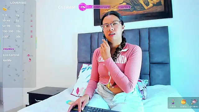 Snapshot of Vahiolet_smith chatting on June 2, 2026, 3:19 am Vahiolet smith online show from June 2, 2026, 3:19 am