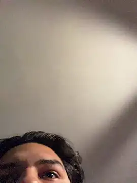 Snapshot of erickcastro777 chatting on March 15, 2026, 6:14 pm erickcastro777 online show from March 15, 2026, 6:14 pm