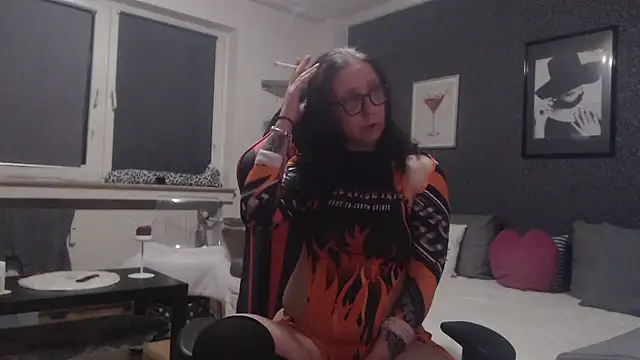 EiskalterEngel74 online show from February 15, 2025, 9:48 pm