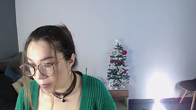 Snapshot of Miiaa_wallace chatting on December 22, 2024, 1:00 pm Miiaa wallace online show from December 22, 2024, 1:00 pm