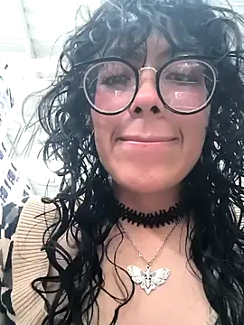 Snapshot of Fun_Everywhere chatting on January 2, 2025, 5:18 pm Fun Everywhere online show from January 2, 2025, 5:18 pm