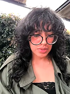 Snapshot of Fun_Everywhere chatting on March 16, 2025, 3:39 pm Fun Everywhere online show from March 16, 2025, 3:39 pm