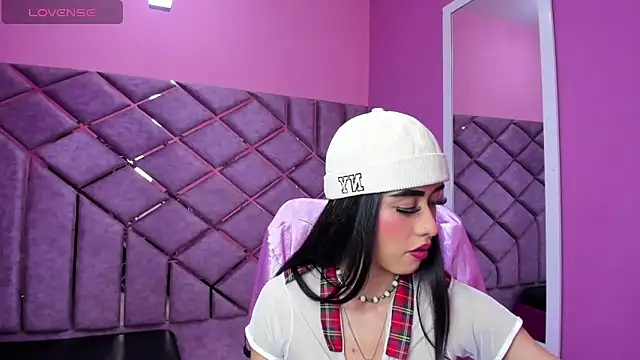 AnnySweett  online show from March 17, 2026, 4:32 pm