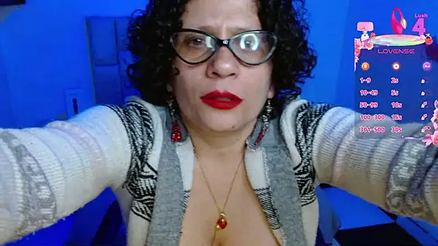 Snapshot of Daneshka_naughty chatting on September 23, 2025, 12:24 am Daneshka naughty online show from September 23, 2025, 12:24 am