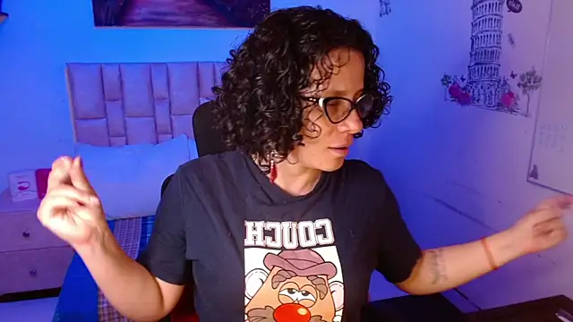 Snapshot of Daneshka_naughty chatting on November 19, 2025, 11:16 pm Daneshka naughty online show from November 19, 2025, 11:16 pm