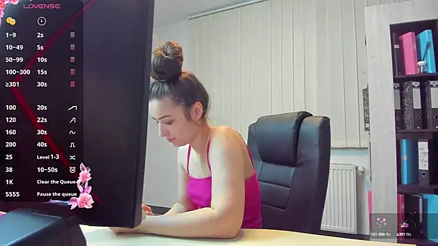 Snapshot of DaryaNew chatting on February 23, 2025, 6:12 pm DaryaNew online show from February 23, 2025, 6:12 pm