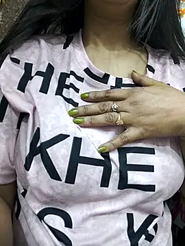 Snapshot of Aradhya-Sharma chatting on February 13, 2025, 5:54 pm Aradhya-Sharma online show from February 13, 2025, 5:54 pm