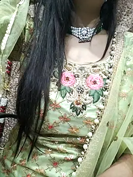 Snapshot of Aradhya-Sharma chatting on February 16, 2025, 4:20 am Aradhya-Sharma online show from February 16, 2025, 4:20 am