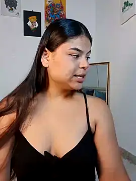 Snapshot of Cleo_hills chatting on December 28, 2024, 1:06 pm Cleo hills online show from December 28, 2024, 1:06 pm