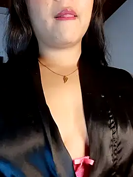 Snapshot of Cleo_hills chatting on January 25, 2025, 1:30 pm Cleo hills online show from January 25, 2025, 1:30 pm