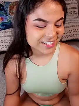 Snapshot of Cleo_hills chatting on February 27, 2025, 1:07 pm Cleo hills online show from February 27, 2025, 1:07 pm