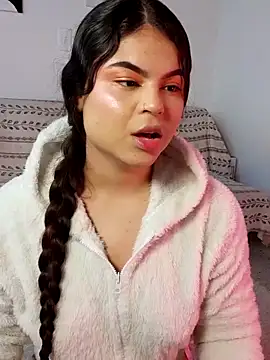 Snapshot of Cleo_hills chatting on March 17, 2025, 2:01 pm Cleo hills online show from March 17, 2025, 2:01 pm