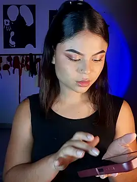 Snapshot of Cleo_hills chatting on September 21, 2025, 1:57 pm Cleo hills online show from September 21, 2025, 1:57 pm