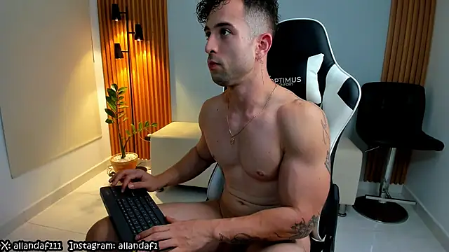 Snapshot of dafboy1 chatting on December 11, 2024, 12:33 am dafboy1 online show from December 11, 2024, 12:33 am