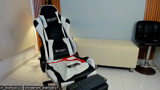 Snapshot of dafboy1 chatting on February 17, 2025, 8:36 pm dafboy1 online show from February 17, 2025, 8:36 pm