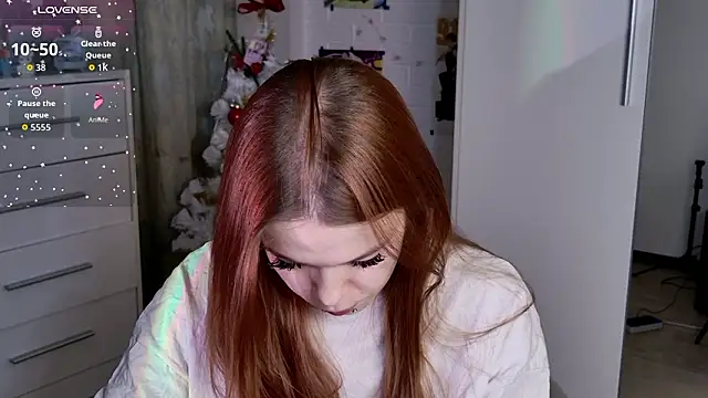 Snapshot of ValBae chatting on February 16, 2026, 10:28 pm ValBae online show from February 16, 2026, 10:28 pm