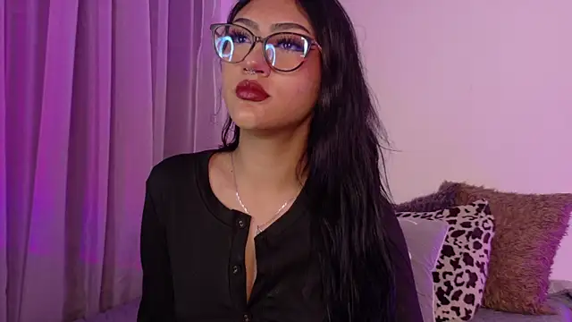 miluv19 online show from April 22, 2026, 9:38 pm