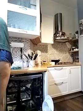 Frabox65 online show from February 9, 2026, 5:44 am