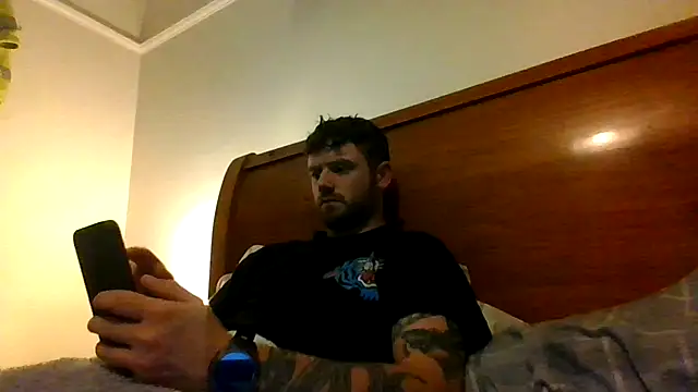 Snapshot of constantlyhorny69 chatting on October 7, 2025, 3:42 pm constantlyhorny69 online show from October 7, 2025, 3:42 pm