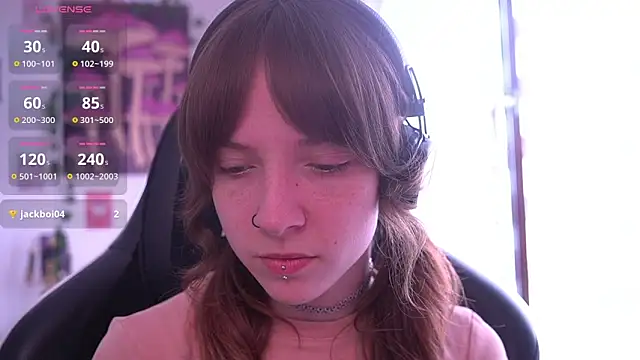 juliapie online show from April 10, 2026, 9:14 am