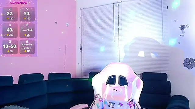 brithany smiith  online show from January 26, 2025, 1:31 am