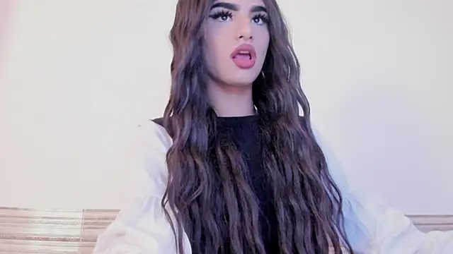 Sophia Cambpell online show from February 10, 2026, 9:30 pm