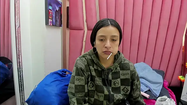 Sarah Hornny online show from February 21, 2026, 3:51 am