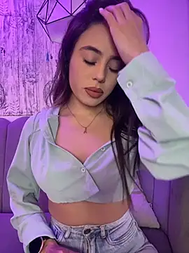 Snapshot of AbyThompson chatting on September 27, 2025, 12:54 pm AbyThompson online show from September 27, 2025, 12:54 pm