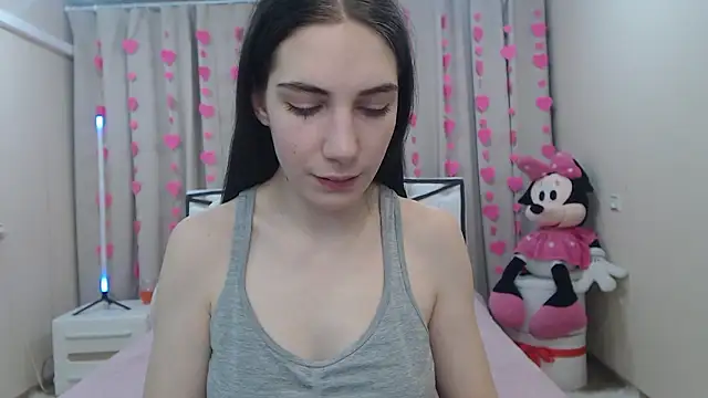 Snapshot of NikaStark_ chatting on February 12, 2026, 7:42 pm NikaStark online show from February 12, 2026, 7:42 pm