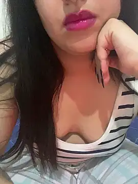 yassminsexy22 online show from January 28, 2025, 6:17 pm