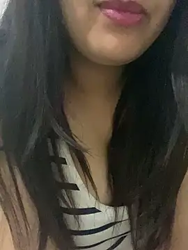 yassminsexy22 online show from February 19, 2025, 7:59 pm