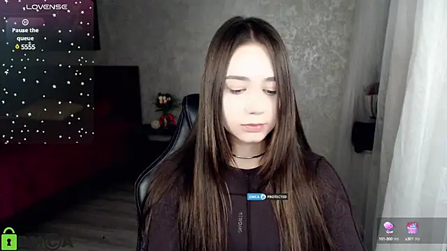 Snapshot of Mary_Moonlight chatting on December 13, 2024, 5:32 pm Mary Moonlight online show from December 13, 2024, 5:32 pm