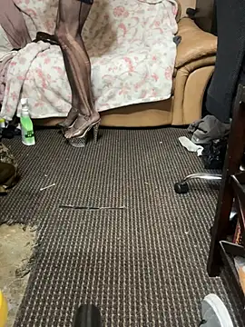 Snapshot of UtopianMisfit1 chatting on February 9, 2026, 5:22 am UtopianMisfit1 online show from February 9, 2026, 5:22 am