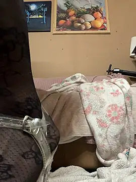 Snapshot of UtopianMisfit1 chatting on February 9, 2026, 8:02 pm UtopianMisfit1 online show from February 9, 2026, 8:02 pm