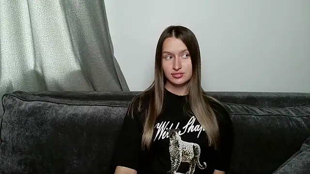 Snapshot of Submissive_love chatting on September 11, 2025, 10:37 am Submissive love online show from September 11, 2025, 10:37 am