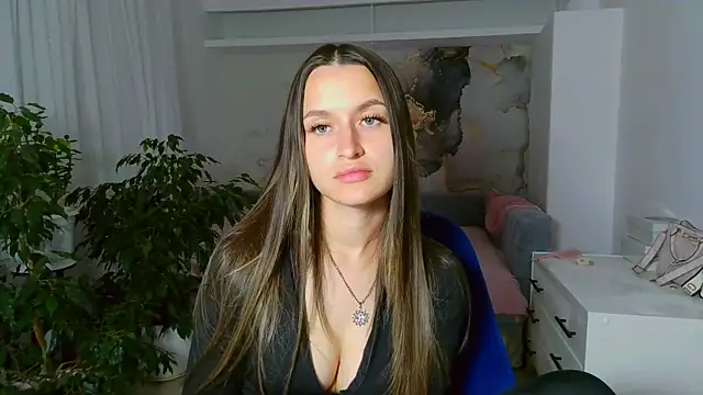 Submissive love online show from May 27, 2026, 7:44 pm