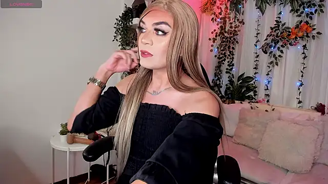 karol elegance  online show from March 16, 2026, 1:04 pm