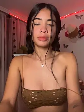 Snapshot of lina_pink chatting on December 3, 2024, 5:31 am lina pink online show from December 3, 2024, 5:31 am