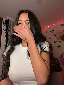 Snapshot of lina_pink chatting on December 30, 2024, 11:38 pm lina pink online show from December 30, 2024, 11:38 pm