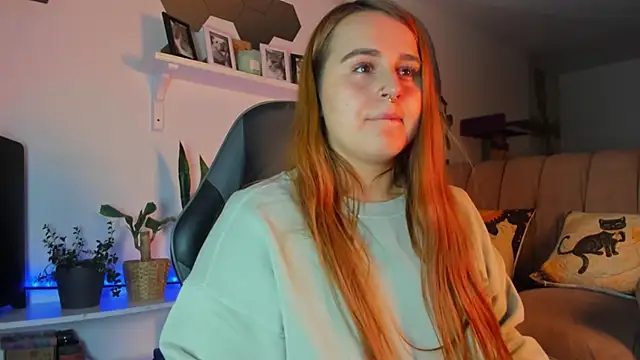 evy orange1 online show from January 17, 2026, 3:55 am