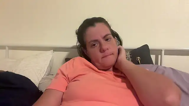 Snapshot of Jess4you0818 chatting on October 9, 2025, 12:30 am Jess4you0818 online show from October 9, 2025, 12:30 am