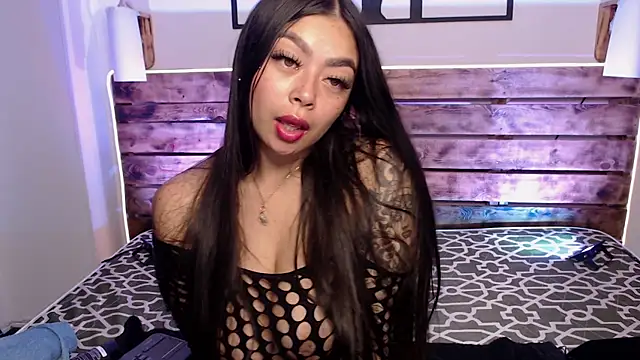 miaa saenz1 online show from January 25, 2025, 7:06 am