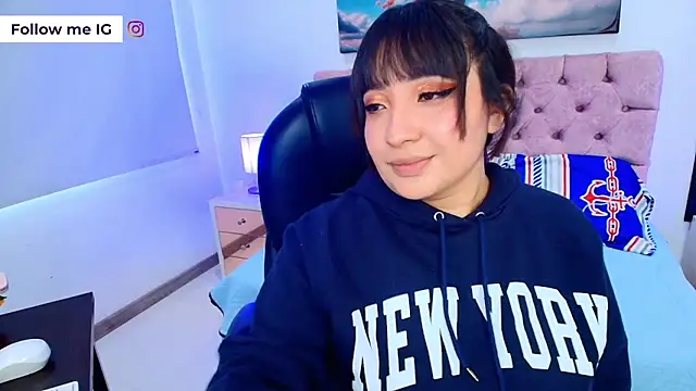 Emma monserrat online show from February 2, 2026, 7:45 pm